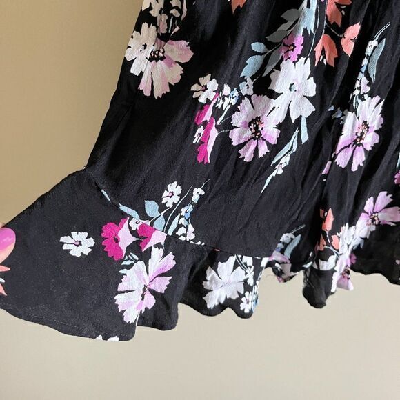 LOFT ANN TAYLOR FAUX WRAP BLACK SLEEVELESS JUMPSUIT FLORAL‎ PRINT WOMENS SIZE S - Picture 5 of 7